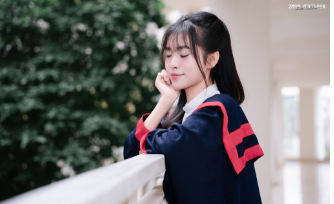 Tips tạo dáng, áo cử nhân