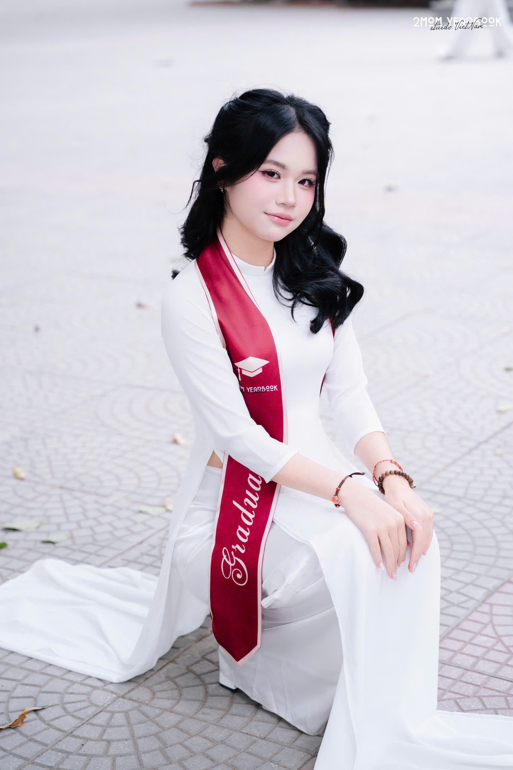 áo dài kỉ yếu