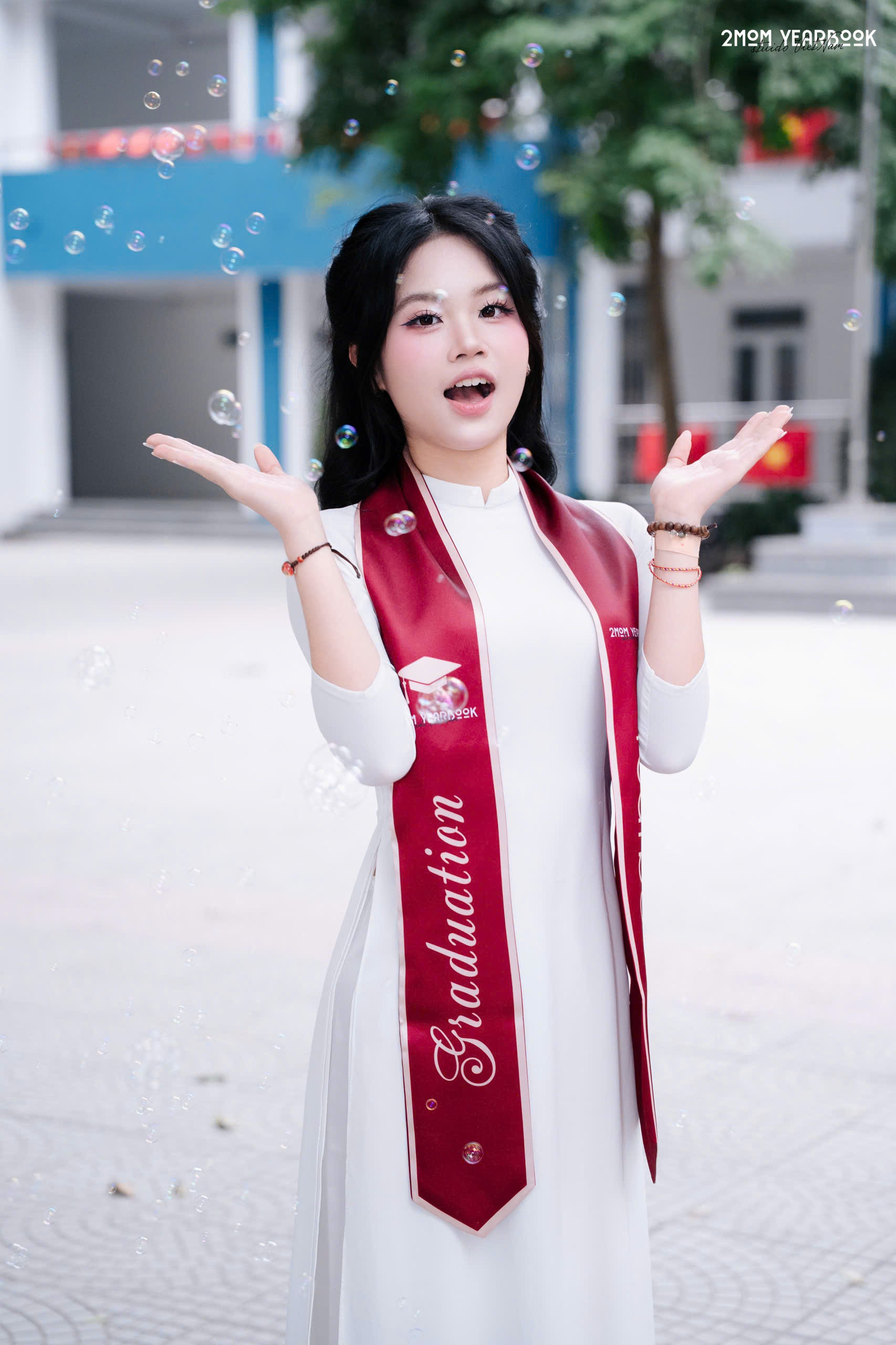 áo dài kỉ yếu